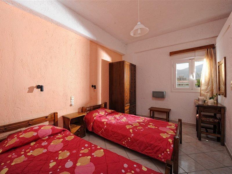 Primavera Beach Hotel Studios & Apartments Malia  Ngoại thất bức ảnh